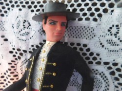 16 in spain mr guitar a